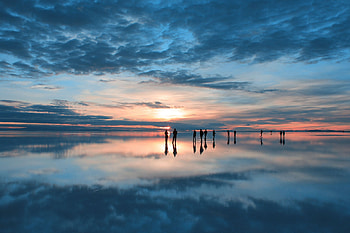 Salar de Uyuni, Bolivia South America travel HD wallpaper
