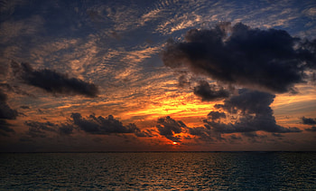 Nature, Sky, Sea, Sun, Clouds, Shine, Light, Paints, Shades, Serenity, Cirrus HD wallpaper