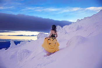 little girl, winter, blonde, Walk, cute, baby, dress, beauty, nice, snow, kid, Mountain, sweet, white, graphy, girl, beautiful, people, little, pretty, love, cool, sky, princess, lovely, hair, child HD wallpaper