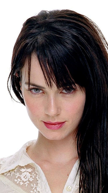 mia kirshner, hollywood actress, model HD phone wallpaper