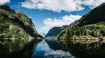 Lake, green mountains, nature, reflections HD wallpaper