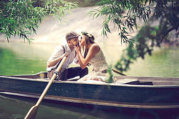 A Day Out, river, rowing, boat, man, kiss, oars, water, woman HD wallpaper