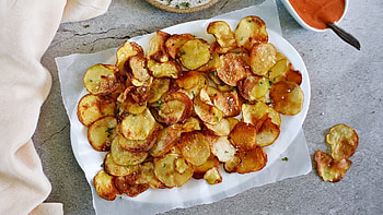 Baked potato chips, Air fryer version, Healthy alternative, Elavegan recipes HD wallpaper