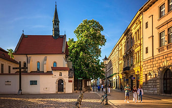 Spring in Krakow, Poland, chestnut, Poland, church, Krakow, street, spring HD wallpaper