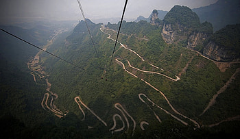 Amazing Road, road, nature, amazing, mountains HD wallpaper