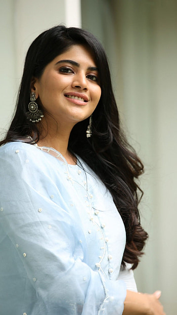 Megha akash, telugu actress HD phone wallpaper