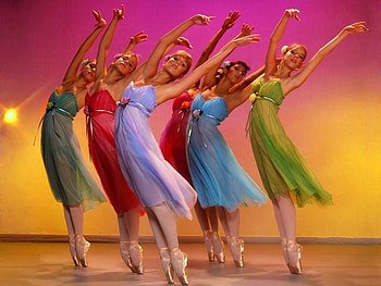 Dancing Girls, cool, dancing, girls HD wallpaper