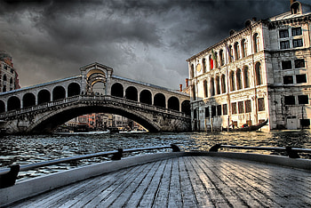 Heading toward Rialto, Bailey Zimmerman, Venice, Italy travel HD wallpaper