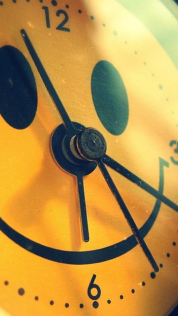 Smile Wale, Smiley Watch HD phone wallpaper