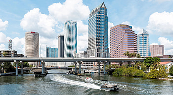 Tampa Skyline, Airbnb partnership HD wallpaper