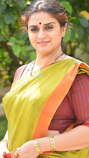 Pavitra lokesh, kannada actress HD phone wallpaper