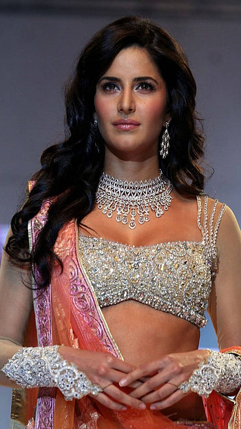 Katrina Kaif, Katrina Kaif Beautiful HD phone wallpaper