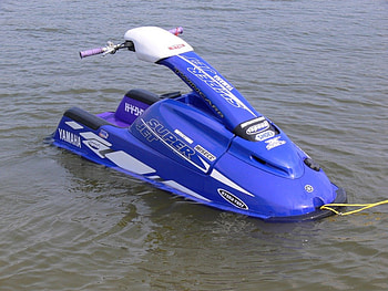 Yamaha Super Jet SJ700, ride, thrill, jetski, endurance HD wallpaper