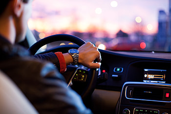 Clock, Driver, Hand, Miscellanea, Miscellaneous, Blur, Smooth, Steering Wheel, Rudder, Trip HD wallpaper