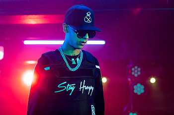Hip Music Artist in Neon Lights -, music, Natanael Cano HD wallpaper