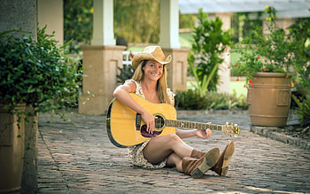 Be Happy, cowgirls, ranch, blondes, guitar, boots, hats HD wallpaper