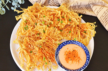 Crispy enoki mushrooms, spicy mayo dip HD wallpaper