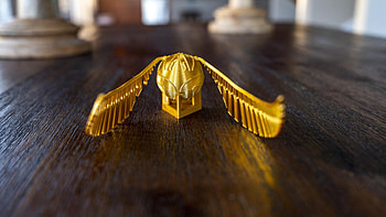 Golden Snitch, Movies, Golden Snitch prop from Harry Potter HD wallpaper