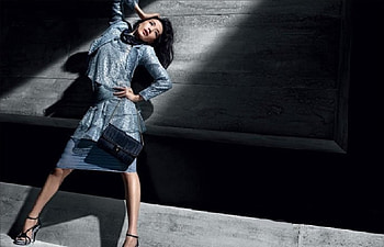 Qi Shu or Shu Qi, modelling Armani, blue theme, spot light on model, dark brunette, handbag, silk outfit, thin straps, black heels HD wallpaper