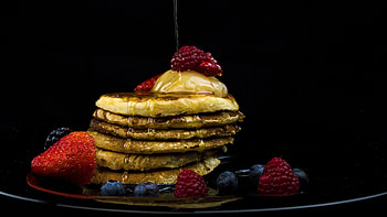 Fruit pancakes, Raspberries and strawberries, Sweet dessert, High-resolution HD wallpaper