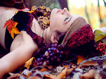 Gipsy summer, fall, girl, gipsy, woman, summer, lady, leaves, young, autumn HD wallpaper