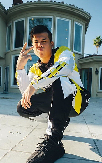 Spencer X, TikTok sensation, Musical creativity, Internet celebrity HD phone wallpaper