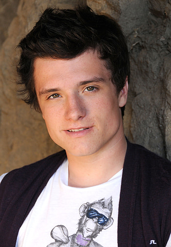 Josh Hutcherson, Teen to man, Red17 magazine HD phone wallpaper