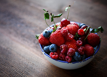 Food, Raspberry, Berries, Plate HD wallpaper