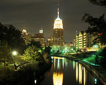San Antonio skyline, Dream of the Raiders, Texas Monthly HD wallpaper