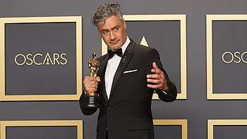 Taika Waititi, Apple keyboards, Design critique, Visual aesthetics HD wallpaper