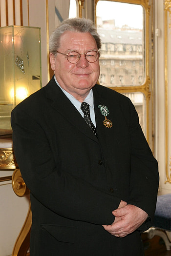 Sir Alan Parker, Director dies, BBC News HD phone wallpaper