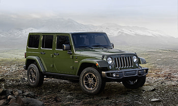 Jeep Wrangler, Striking , Adventure-driven, Immersive experience HD wallpaper