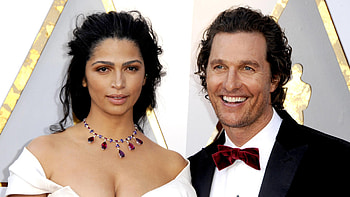 Camila Alves, Romantic first meeting, Matthew McConaughey, So romantisch war HD wallpaper
