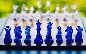 glass chess, chess pieces, chess concepts, chess board, blue glass chess pieces, intellectual games HD wallpaper