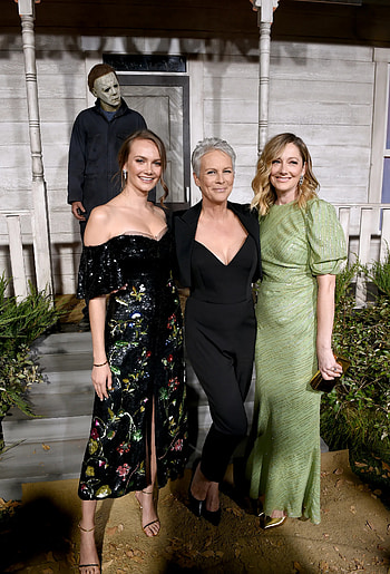 Andi Matichak and Judy Greer, Jamie Lee Curtis HD phone wallpaper
