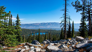 Looking out over the Bench Lakes, central Idaho, hills, stones, landscape, trees, sky, usa HD wallpaper