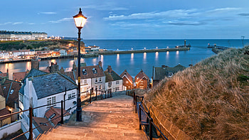 evening on the lovely town of whitby in england, lights, town, harbor, hill, evening HD wallpaper
