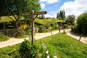 Hobbiton HD wallpaper