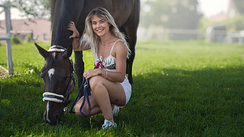 Lady and the horse, animal, women, horse, Lady HD wallpaper