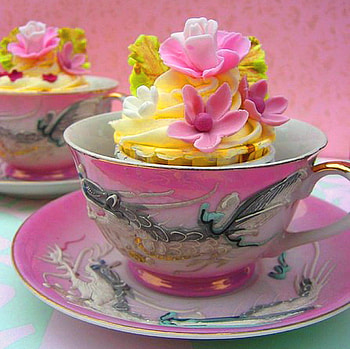 Summer sweets, white, color, sweets, dessert, cup, pink, green, flowers, saucer HD wallpaper
