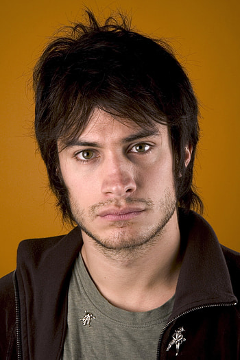 Gael Garcia Bernal, Profile , The Movie Database, TMDB HD phone wallpaper