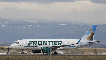 Frontier Airlines, Low-cost carrier, Airline acquisition, WFLA news HD wallpaper