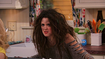 Laura Marano Liv, Teen sitcom, Identical twins, Comedy-drama series HD wallpaper