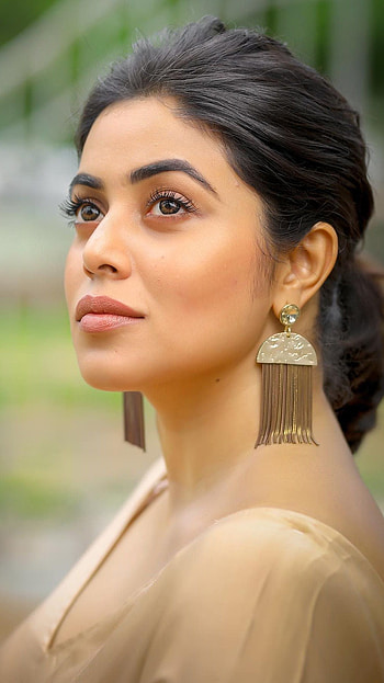 Poorna kasim, telugu actress HD phone wallpaper