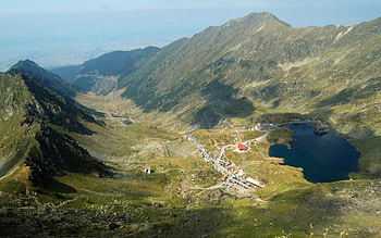 transfagarasan road in romania, reststop, valley, road, mountains, panorama HD wallpaper