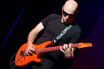 Joe Satriani, Living Colour, Paramount , Look back HD wallpaper