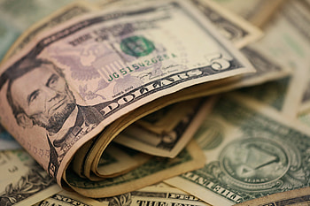 : Abraham Lincoln on Crisp US Dollar Bills, money, dollar, Abraham lincoln HD wallpaper