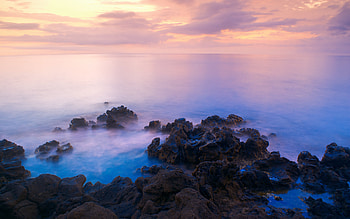 First Light, rocky, beaches, colors, beautiful, sunrise, clouds, nature, calm, ocean HD wallpaper
