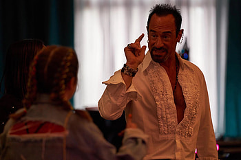 Christopher Meloni, Movies, Hulu, Comedy HD wallpaper