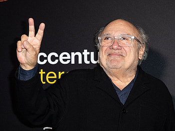 Danny DeVito , Versatile actor, Hollywood star HD wallpaper
